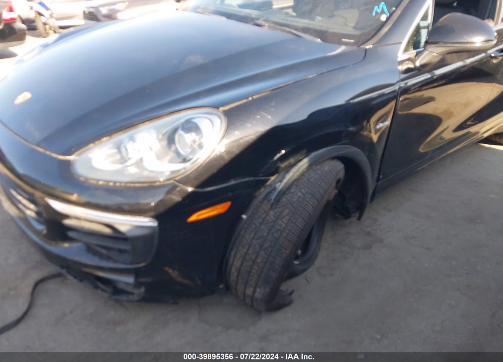 2015 PORSCHE CAYENNE DIESEL VIN: WP1AF2A29FLA30876