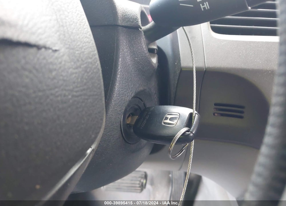 2007 HONDA CIVIC LX VIN: 1HGFA165X7L019035
