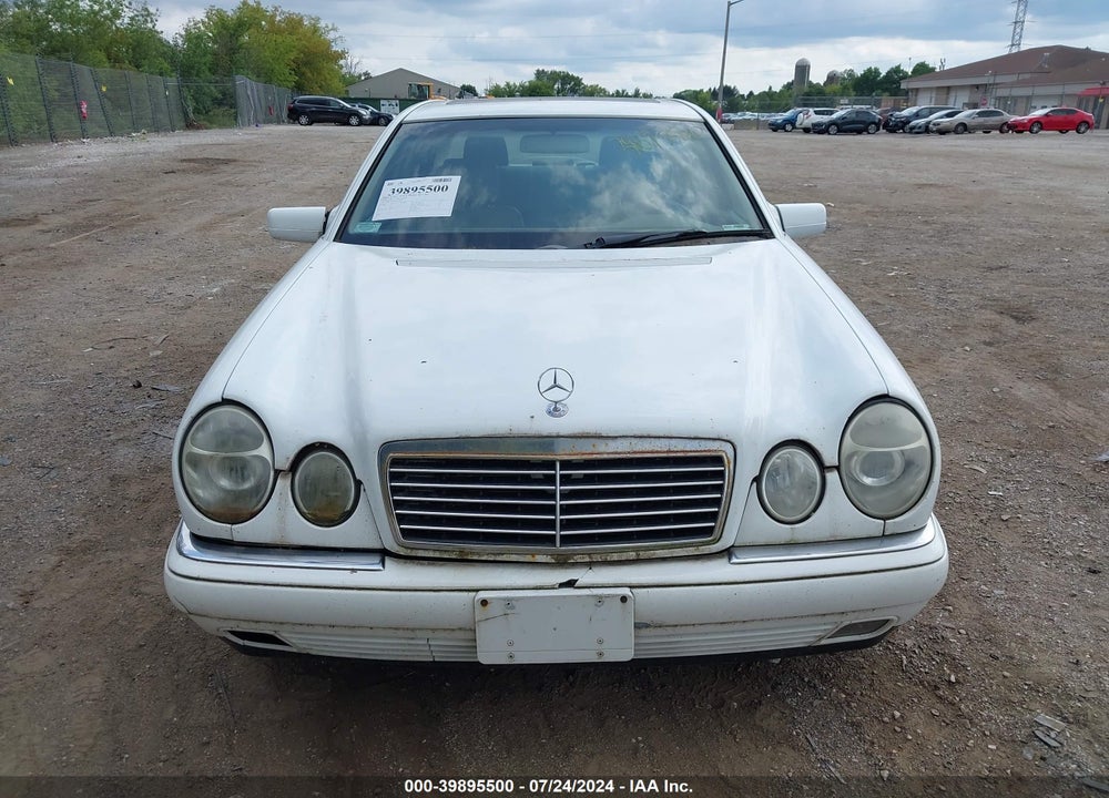 1999 MERCEDES-BENZ E 320 AWD VIN: WDBJF82H6XX015980