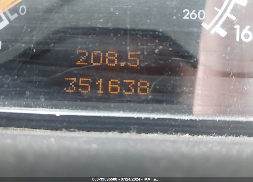 1999 MERCEDES-BENZ E 320 AWD VIN: WDBJF82H6XX015980