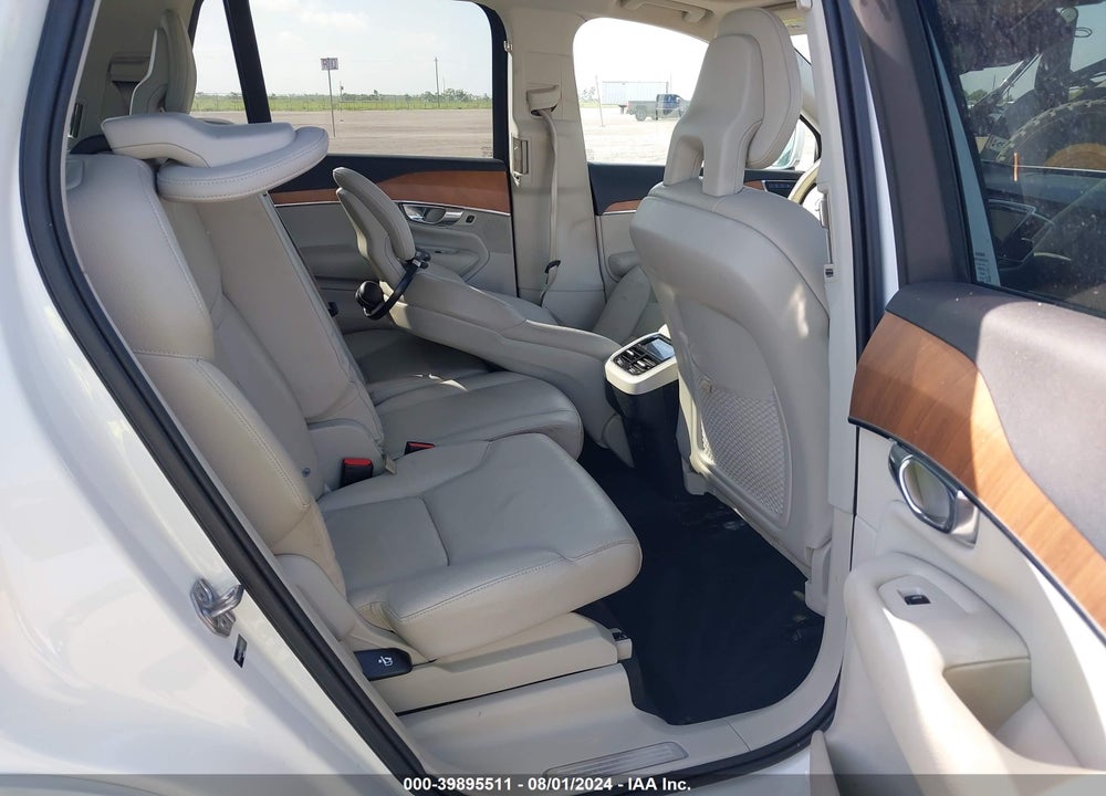 2021 VOLVO XC90 T6 MOMENTUM 7 PASSENGER VIN: YV4A22PK4M1771317