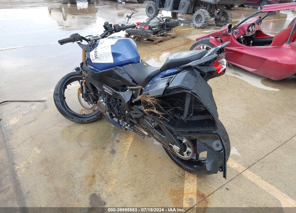 2022 SUZUKI GSX1000 GT/GT+ VIN: JS1EK12B9N7100627