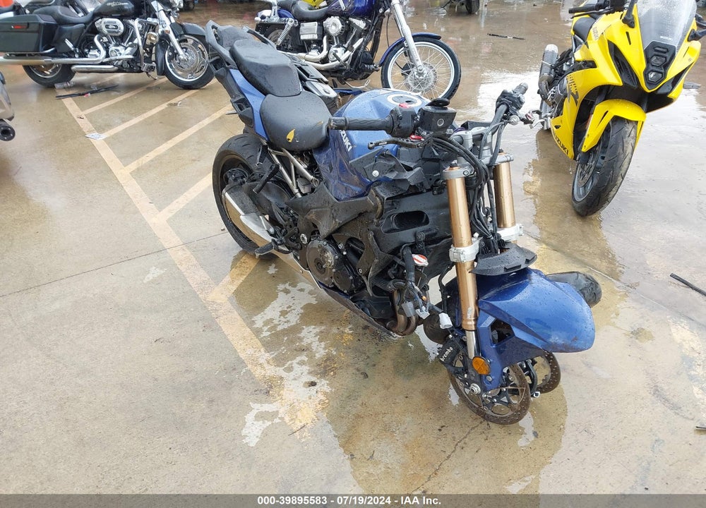 2022 SUZUKI GSX1000 GT/GT+ VIN: JS1EK12B9N7100627