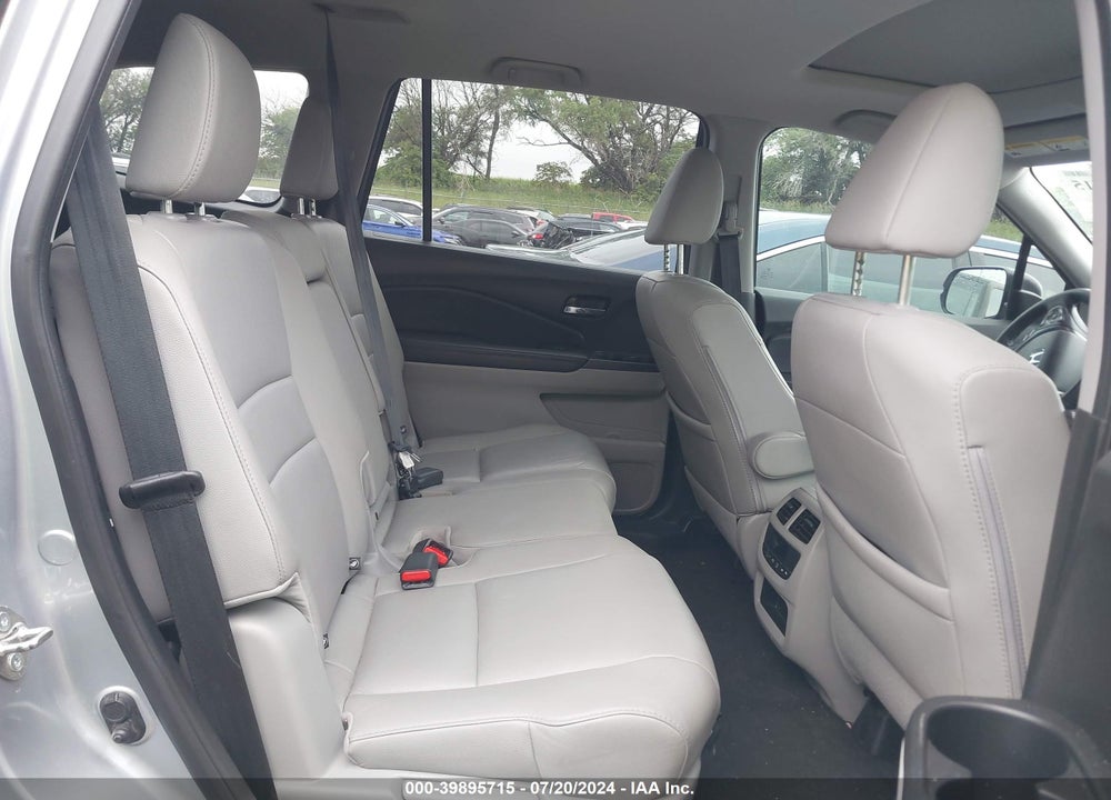 2018 HONDA PILOT EX-L VIN: 5FNYF6H53JB046333