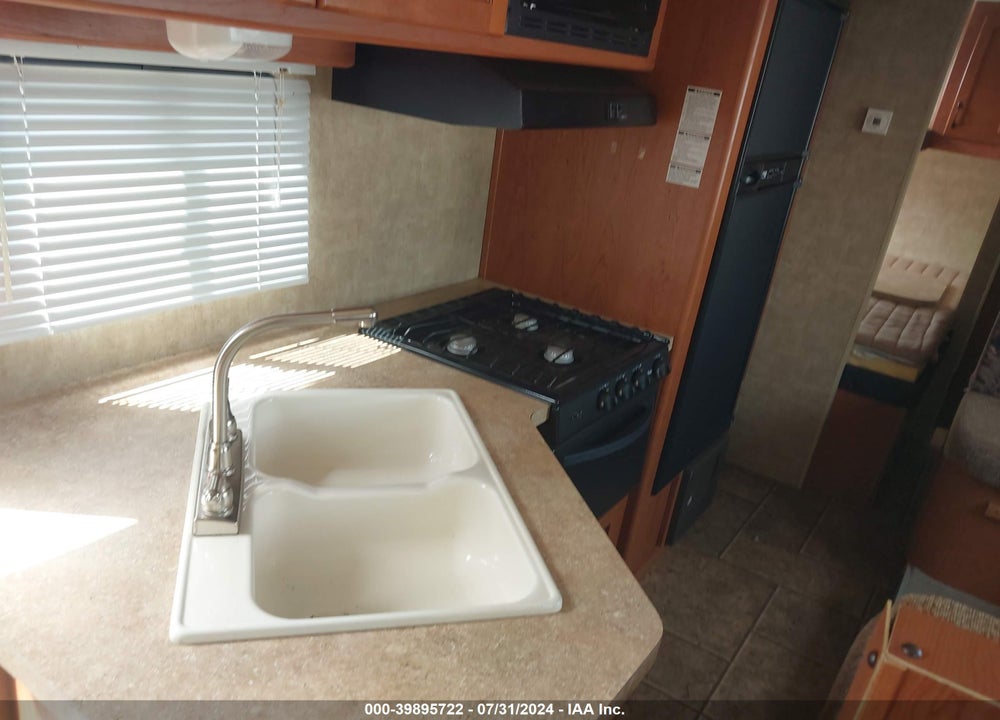 2013 FOREST RIVER CHEROKEE VIN: 4X4TCKD25DK017375