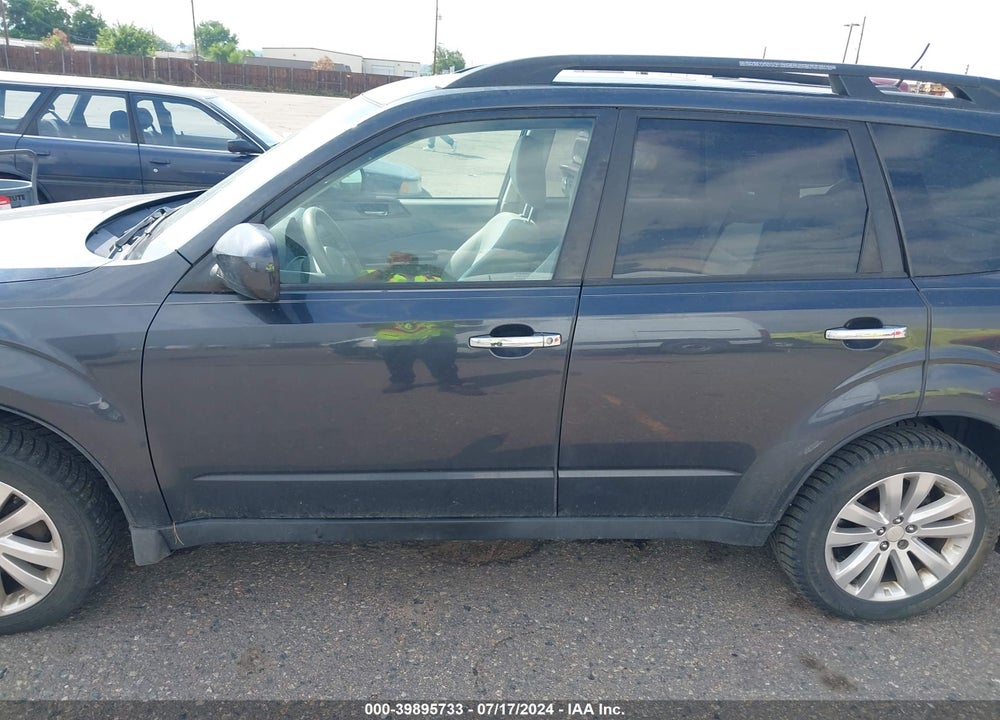 2011 SUBARU FORESTER 2.5X PREMIUM VIN: JF2SHADC0BH724269