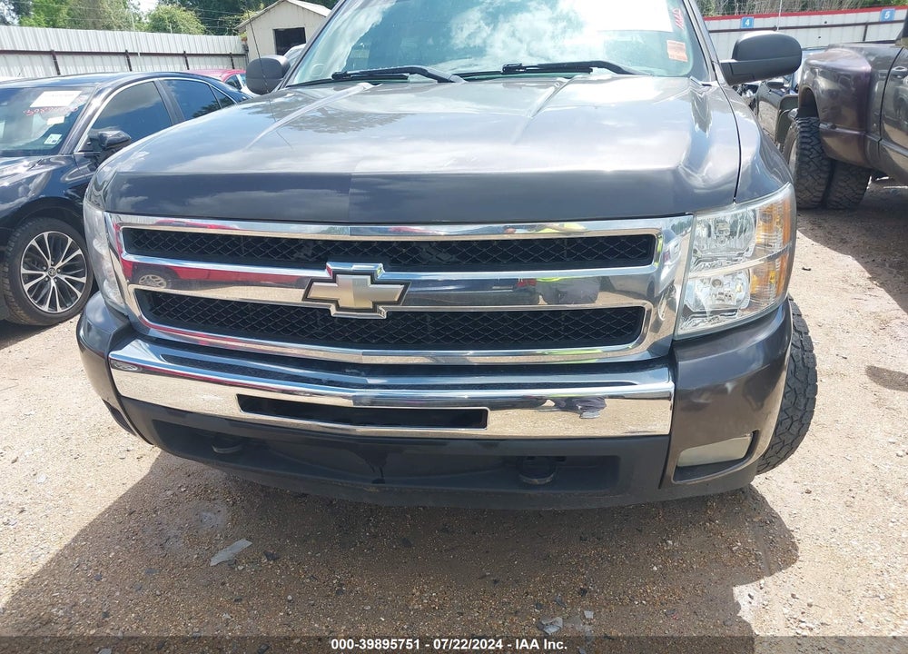 2011 CHEVROLET SILVERADO 1500 LT VIN: 3GCPKSE30BG312258