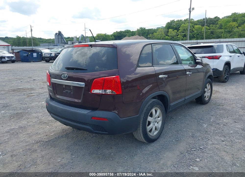 2013 KIA SORENTO LX VIN: 5XYKT4A13DG351533