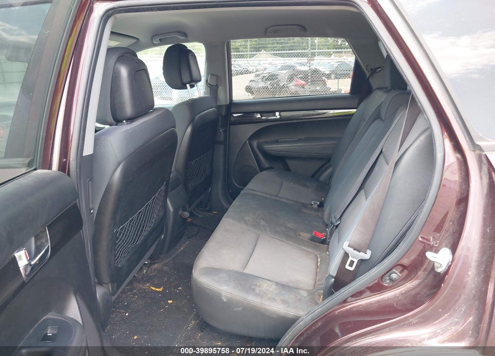 2013 KIA SORENTO LX VIN: 5XYKT4A13DG351533