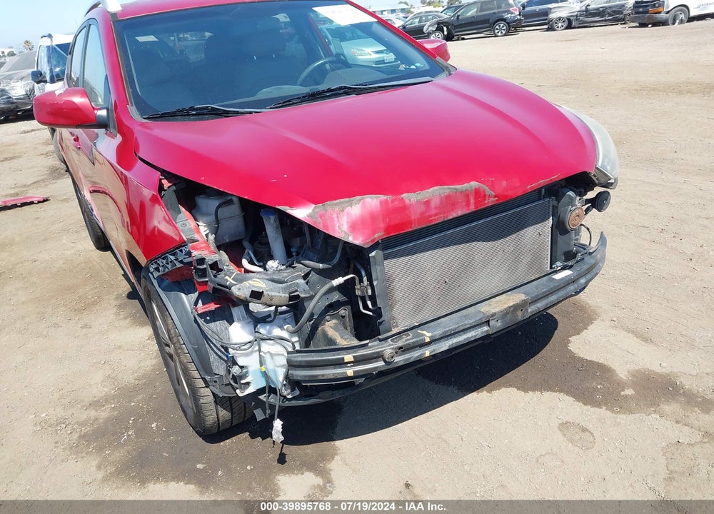 2014 HYUNDAI TUCSON SE VIN: KM8JU3AG8EU899126