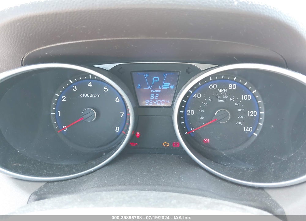 2014 HYUNDAI TUCSON SE VIN: KM8JU3AG8EU899126