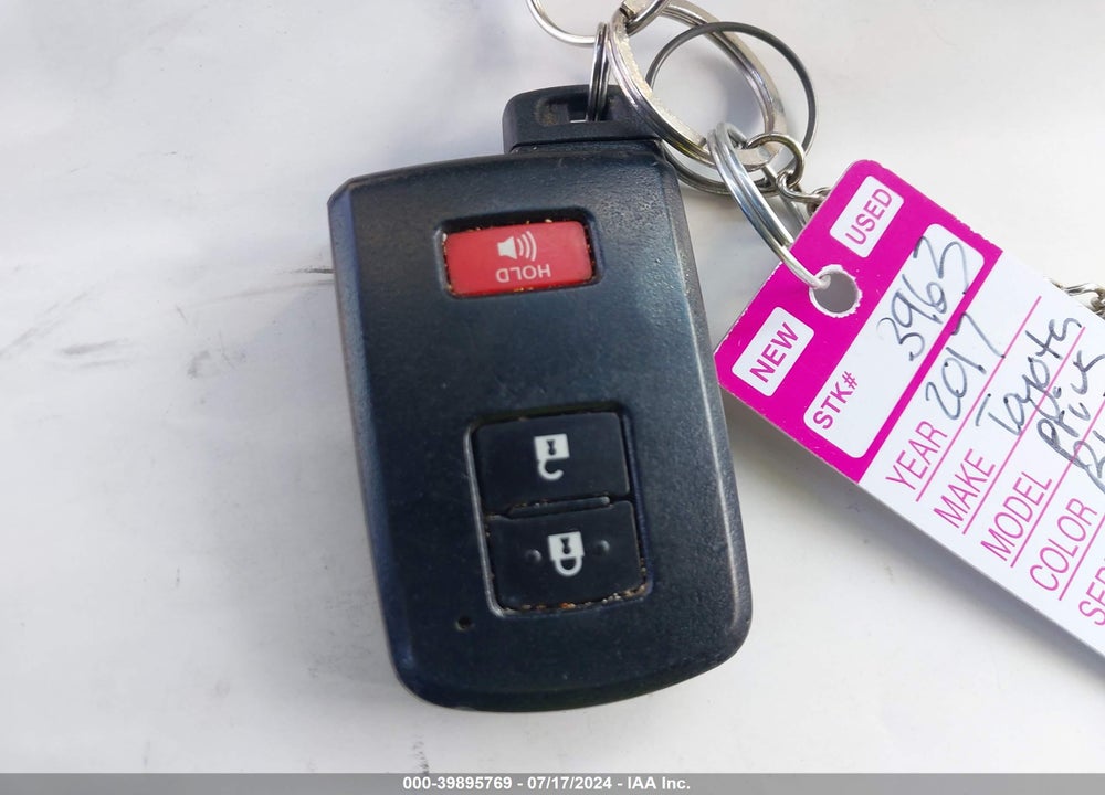 2017 TOYOTA PRIUS V THREE VIN: JTDZN3EUXHJ069970