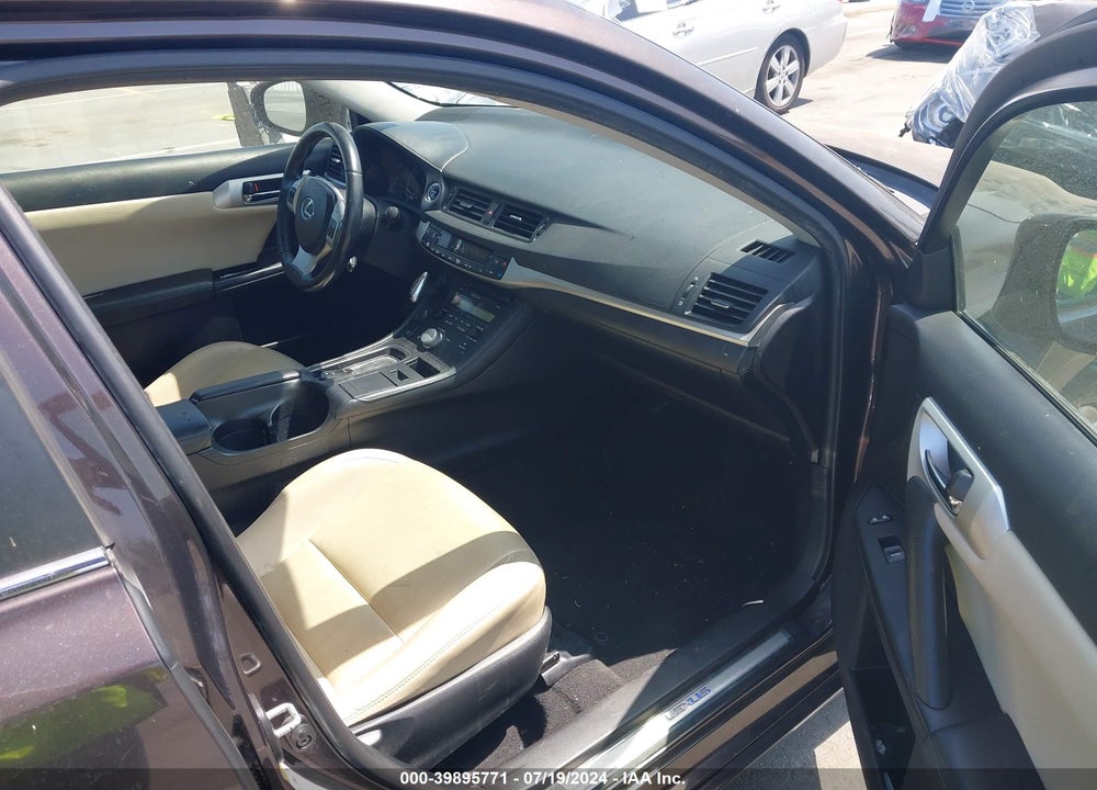 2013 LEXUS CT 200H VIN: JTHKD5BH4D2142678