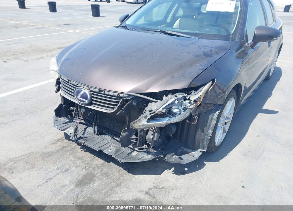 2013 LEXUS CT 200H VIN: JTHKD5BH4D2142678