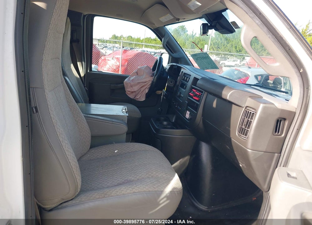 2020 CHEVROLET EXPRESS CARGO RWD 2500 REGULAR WHEELBASE WT VIN: 1GCWGAFG8L1252657