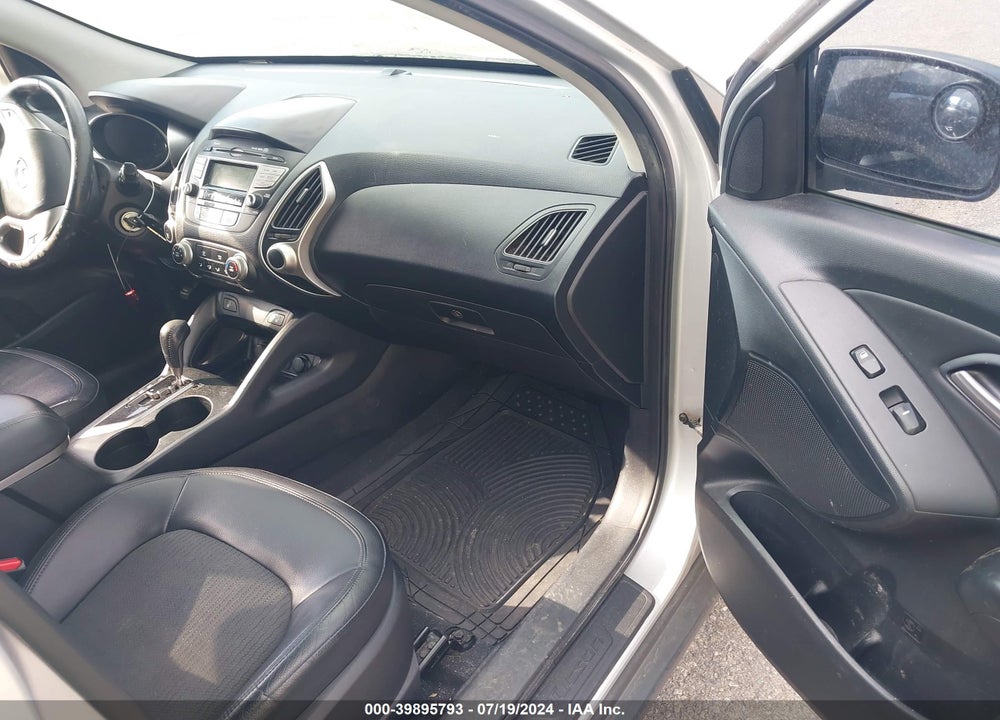2011 HYUNDAI TUCSON GLS VIN: KM8JUCAC8BU158953
