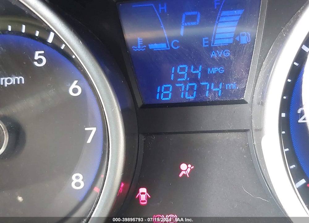2011 HYUNDAI TUCSON GLS VIN: KM8JUCAC8BU158953