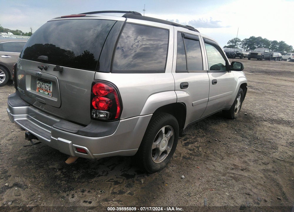 2007 CHEVROLET TRAILBLAZER LS VIN: 1GNDS13S772234396