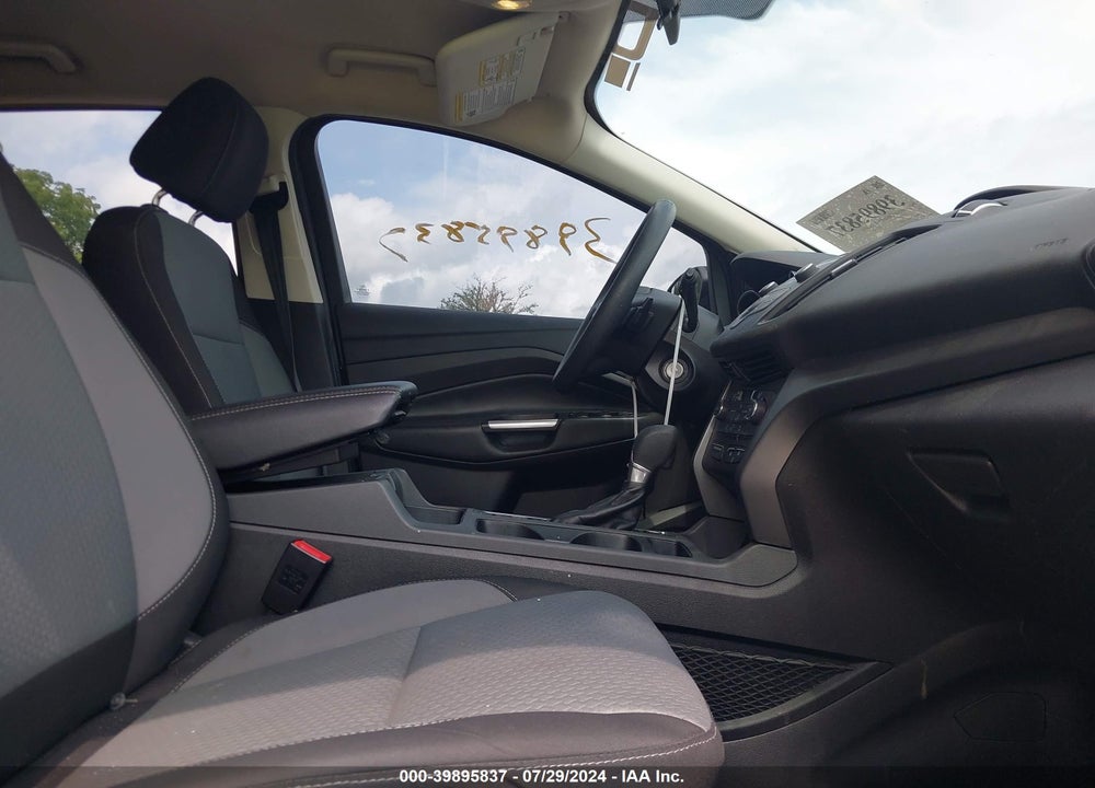 2017 FORD ESCAPE SE VIN: 1FMCU0GD3HUE22516