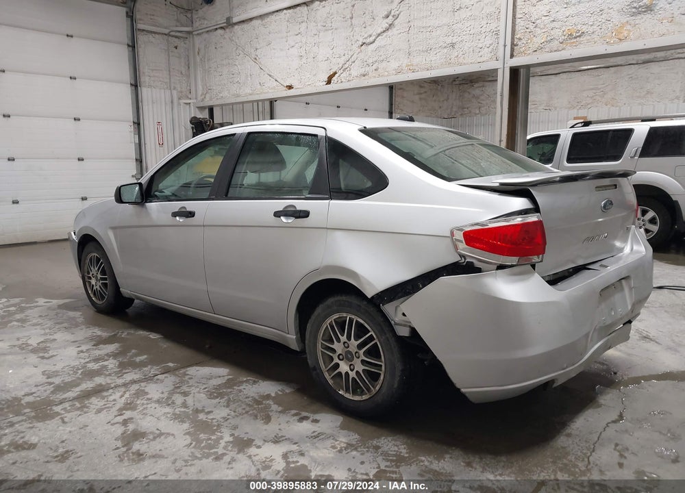 2010 FORD FOCUS SE VIN: 1FAHP3FN5AW237560