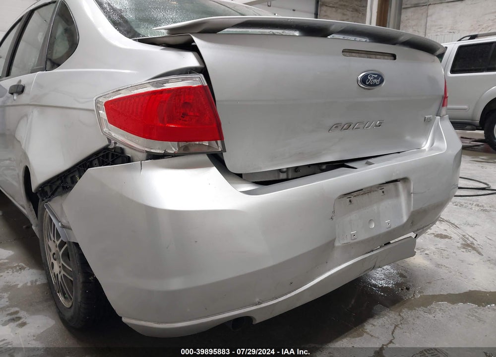 2010 FORD FOCUS SE VIN: 1FAHP3FN5AW237560