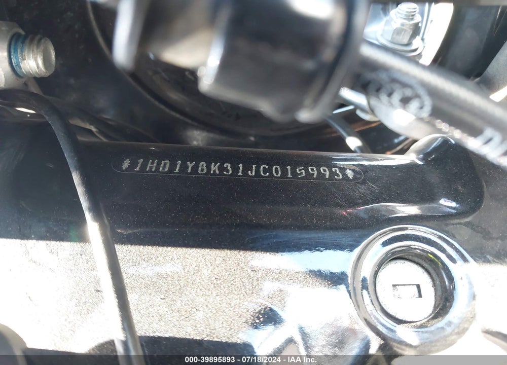 2018 HARLEY-DAVIDSON FLHCS HERITAGE CLASSIC 114 VIN: 1HD1YBK31JC015993