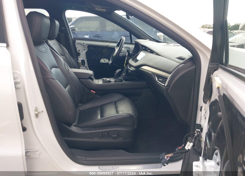 2020 CADILLAC XT4 FWD PREMIUM LUXURY VIN: 1GYFZCR40LF035608