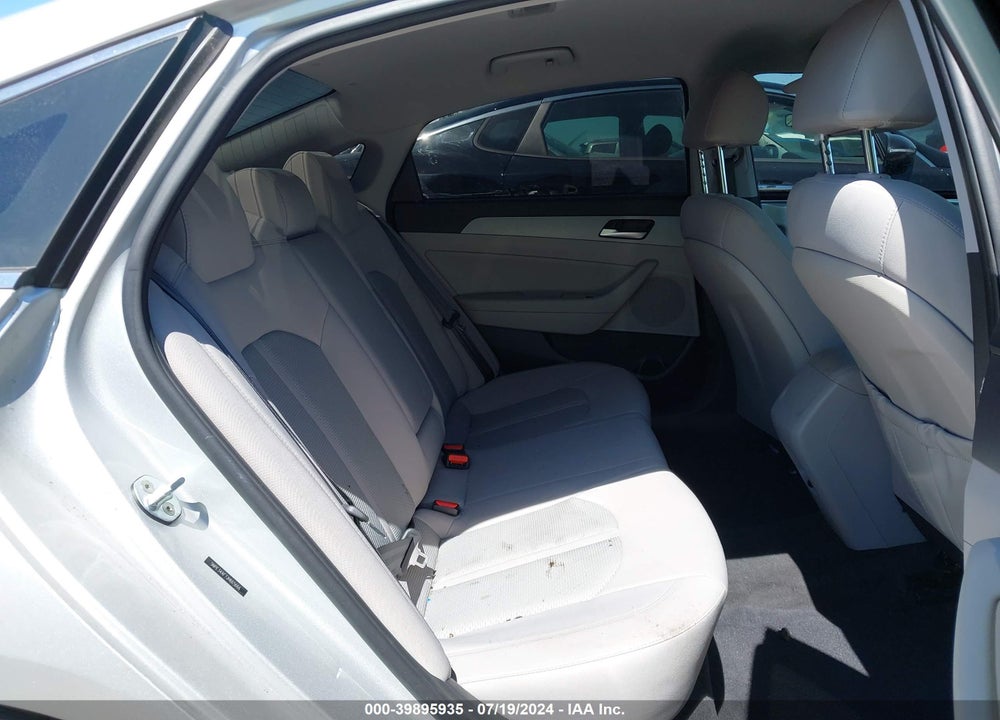 2018 HYUNDAI SONATA SEL VIN: 5NPE34AF7JH665666