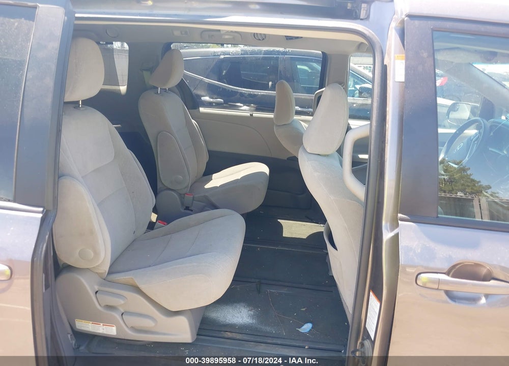 2017 TOYOTA SIENNA LE 7 PASSENGER VIN: 5TDJZ3DC0HS172165