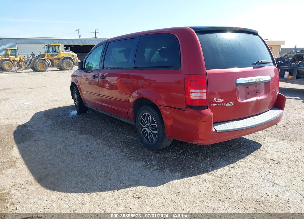 2008 CHRYSLER TOWN & COUNTRY LX VIN: 2A8HR44H28R748761
