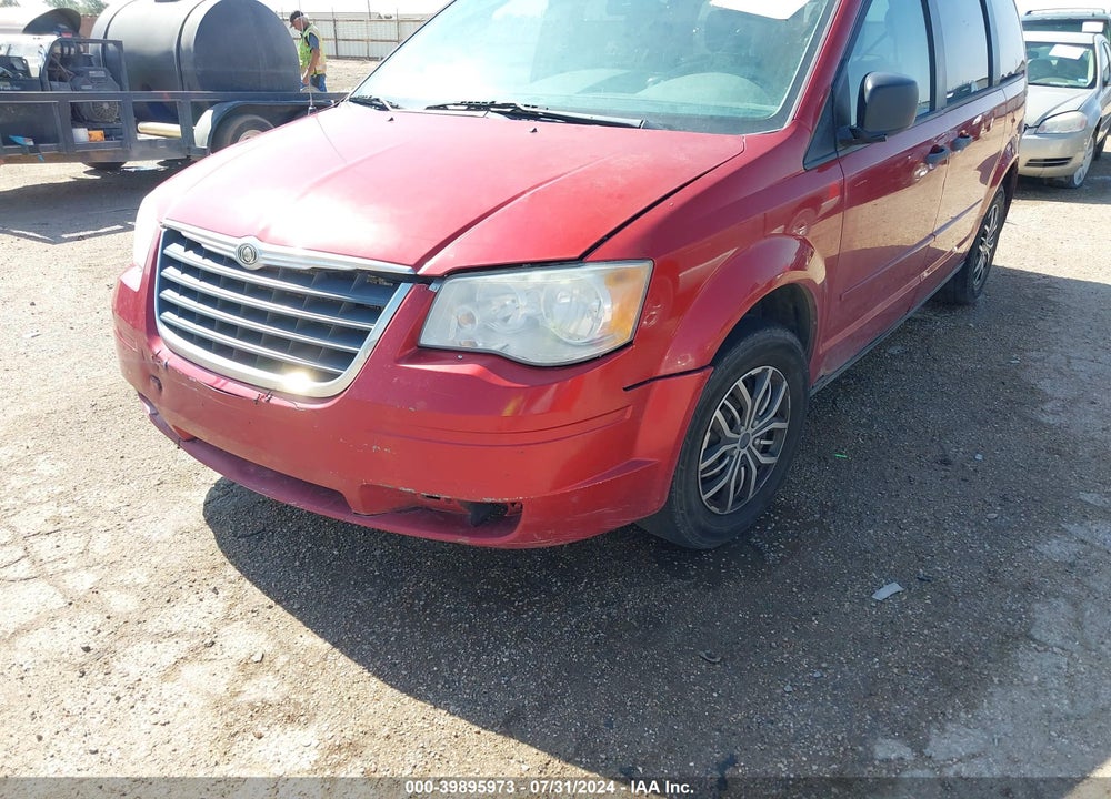 2008 CHRYSLER TOWN & COUNTRY LX VIN: 2A8HR44H28R748761