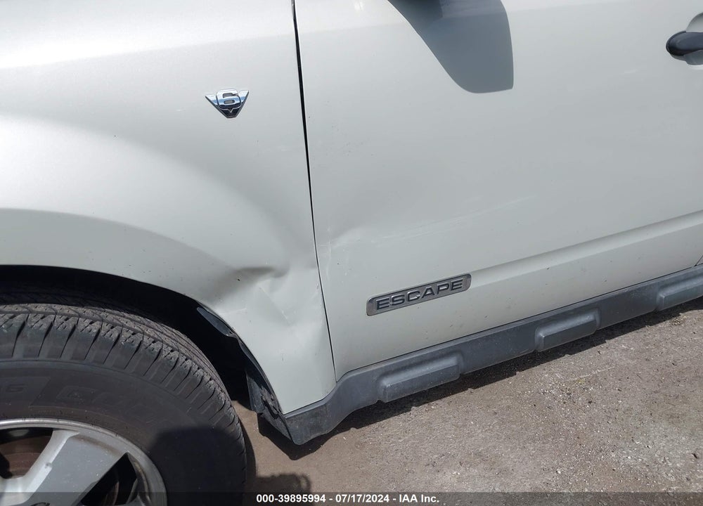 2008 FORD ESCAPE VIN: 1FMCU931X8KD56445