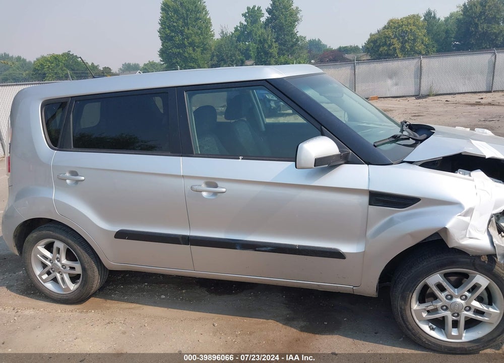 2011 KIA SOUL VIN: KNDJT2A26B7315015
