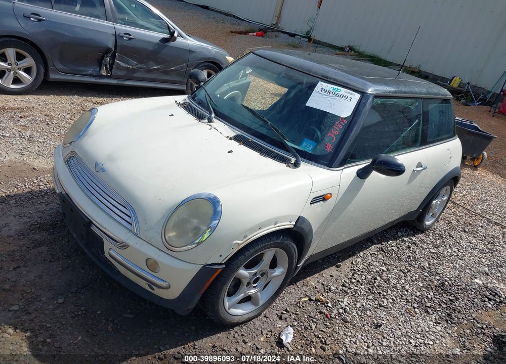 2004 MINI COOPER VIN: WMWRC33494TJ61818