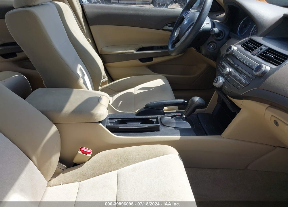 2008 HONDA ACCORD 2.4 LX VIN: 1HGCP263X8A090688