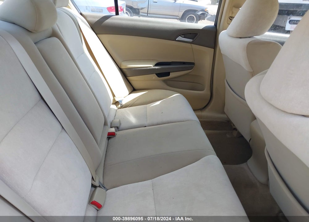 2008 HONDA ACCORD 2.4 LX VIN: 1HGCP263X8A090688