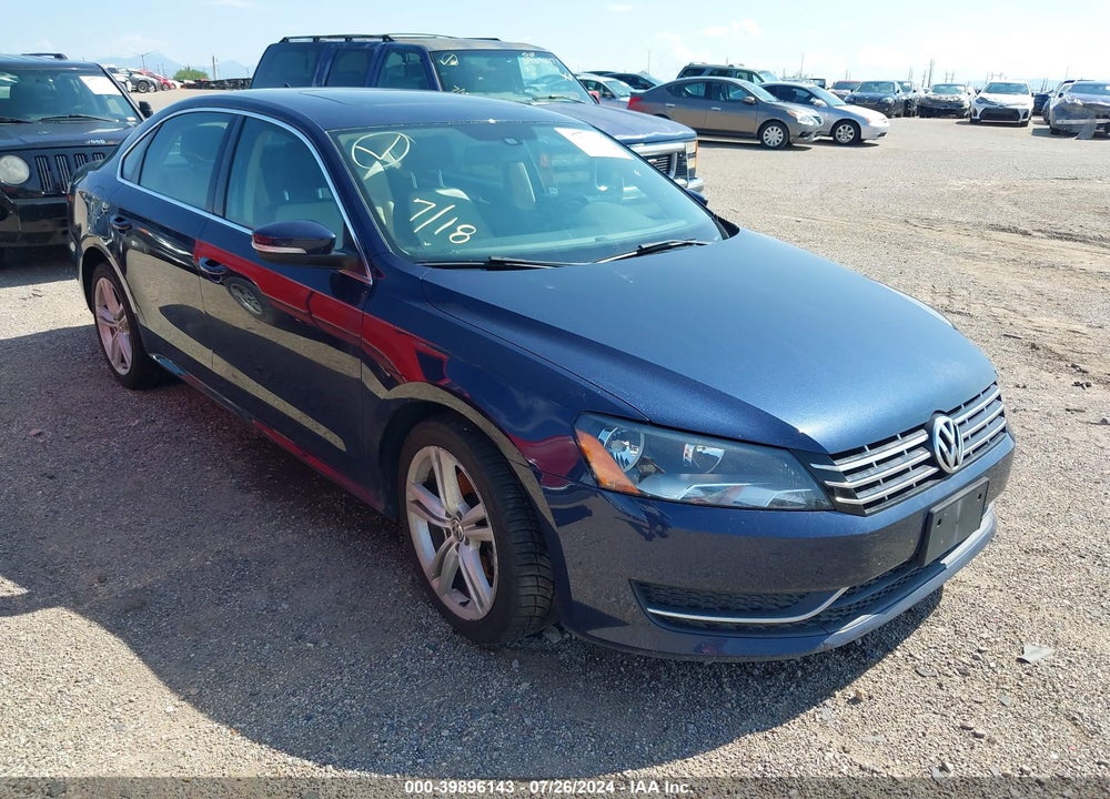 2015 VOLKSWAGEN PASSAT 2.0L TDI SE VIN: 1VWBV7A37FC067470