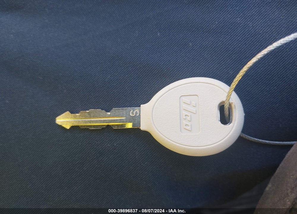 2012 CHRYSLER 200 LX VIN: 1C3CCBAB4CN152570