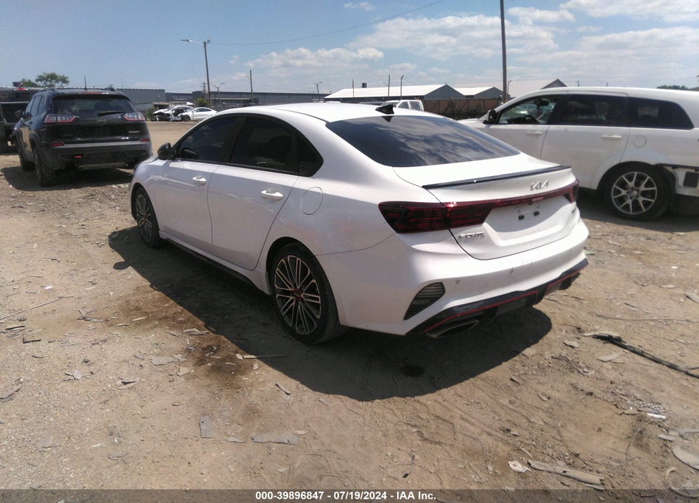 2022 KIA FORTE GT VIN: 3KPF44AC9NE461890