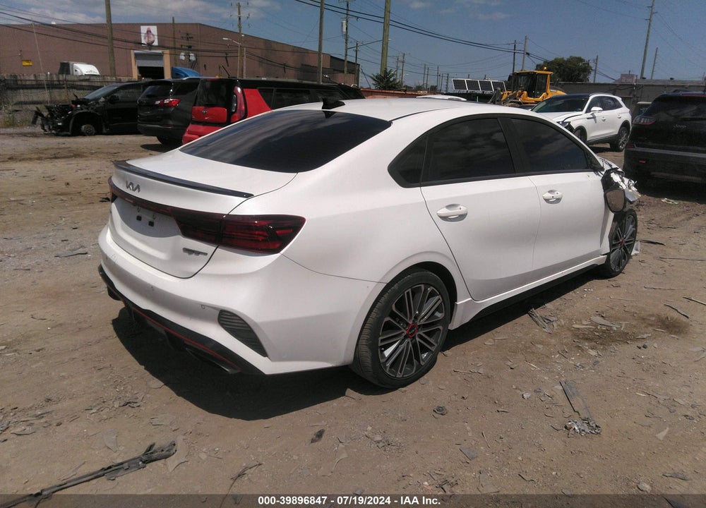 2022 KIA FORTE GT VIN: 3KPF44AC9NE461890