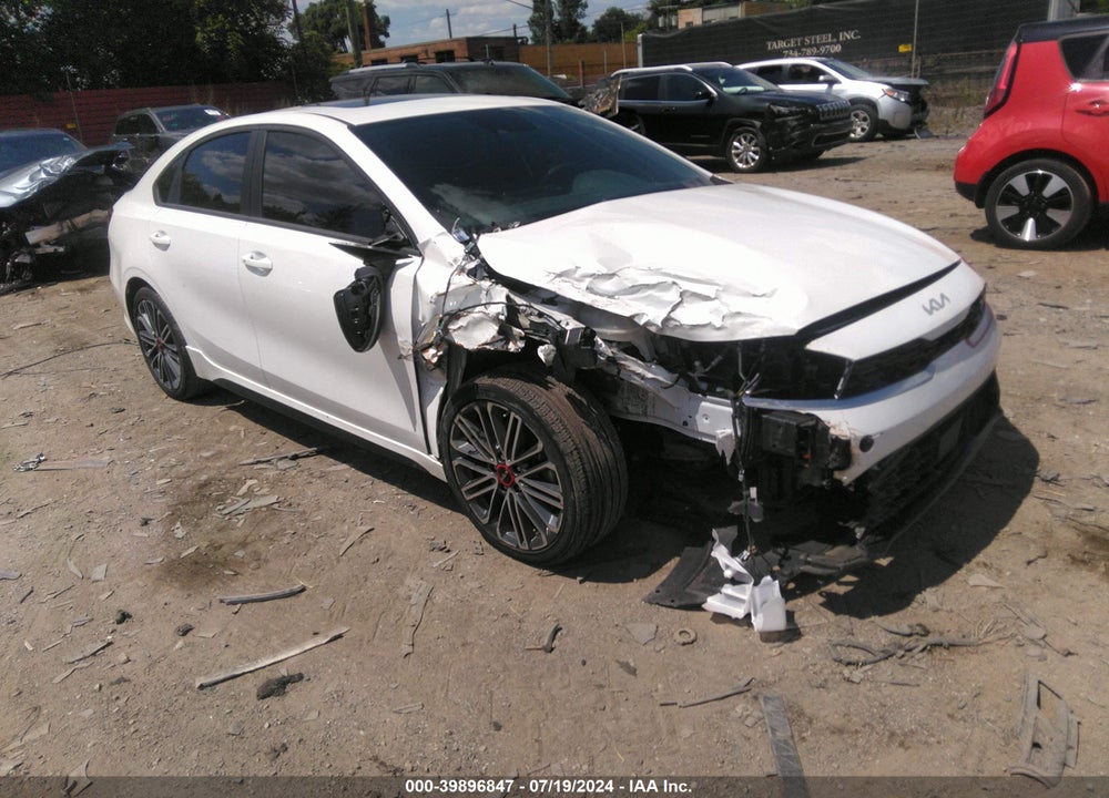 2022 KIA FORTE GT VIN: 3KPF44AC9NE461890