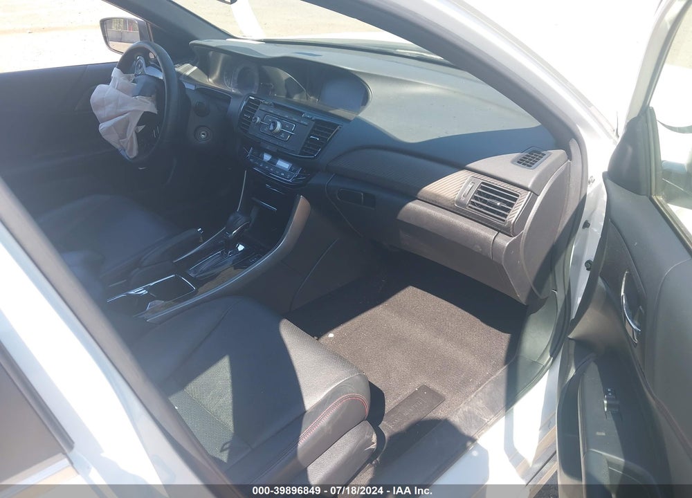 2017 HONDA ACCORD SPORT SE VIN: 1HGCR2F14HA215886
