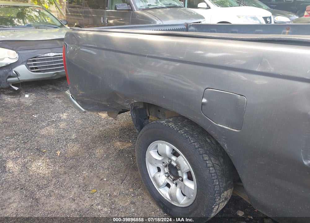 2000 NISSAN FRONTIER XE VIN: 1N6DD26S8YC366144