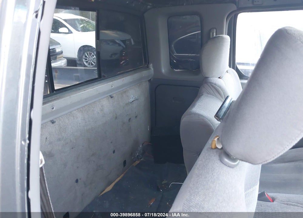 2000 NISSAN FRONTIER XE VIN: 1N6DD26S8YC366144