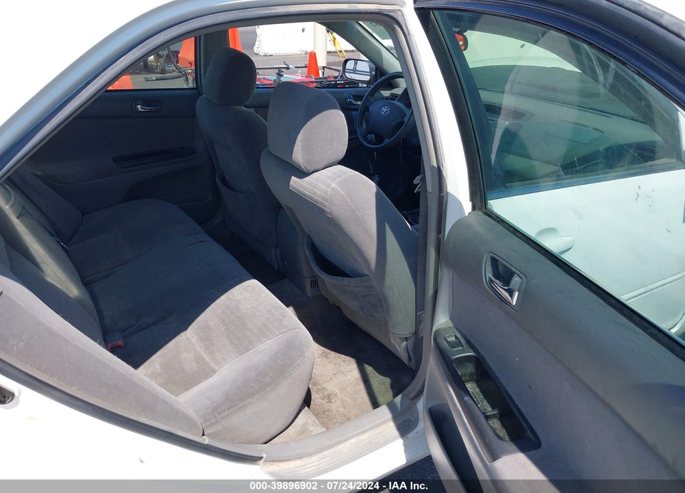 2005 TOYOTA CAMRY LE VIN: 4T1BE32K85U009535