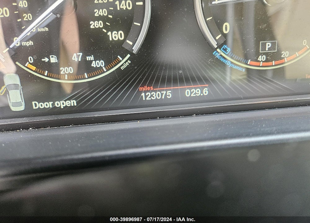 2015 BMW 528 VIN: WBA5A7C5XFD623000