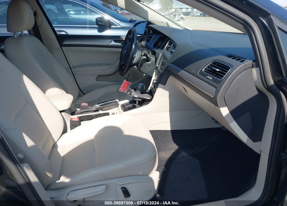2017 VOLKSWAGEN GOLF SPORTWAGEN TSI S/TSI SE/TSI SEL VIN: 3VWC17AU5HM529132