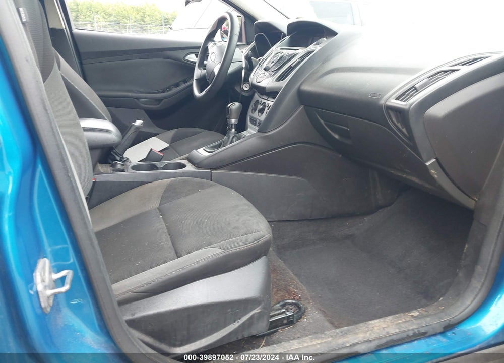 2014 FORD FOCUS SE VIN: 1FADP3F21EL160097