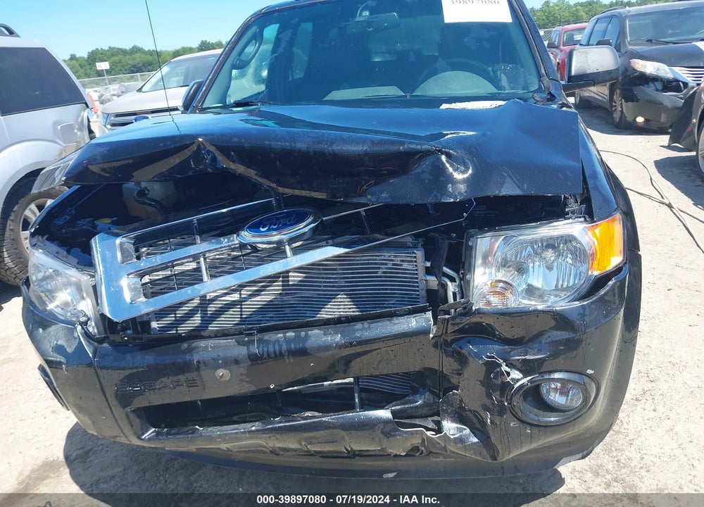2011 FORD ESCAPE VIN: 1FMCU0D70BKB11742