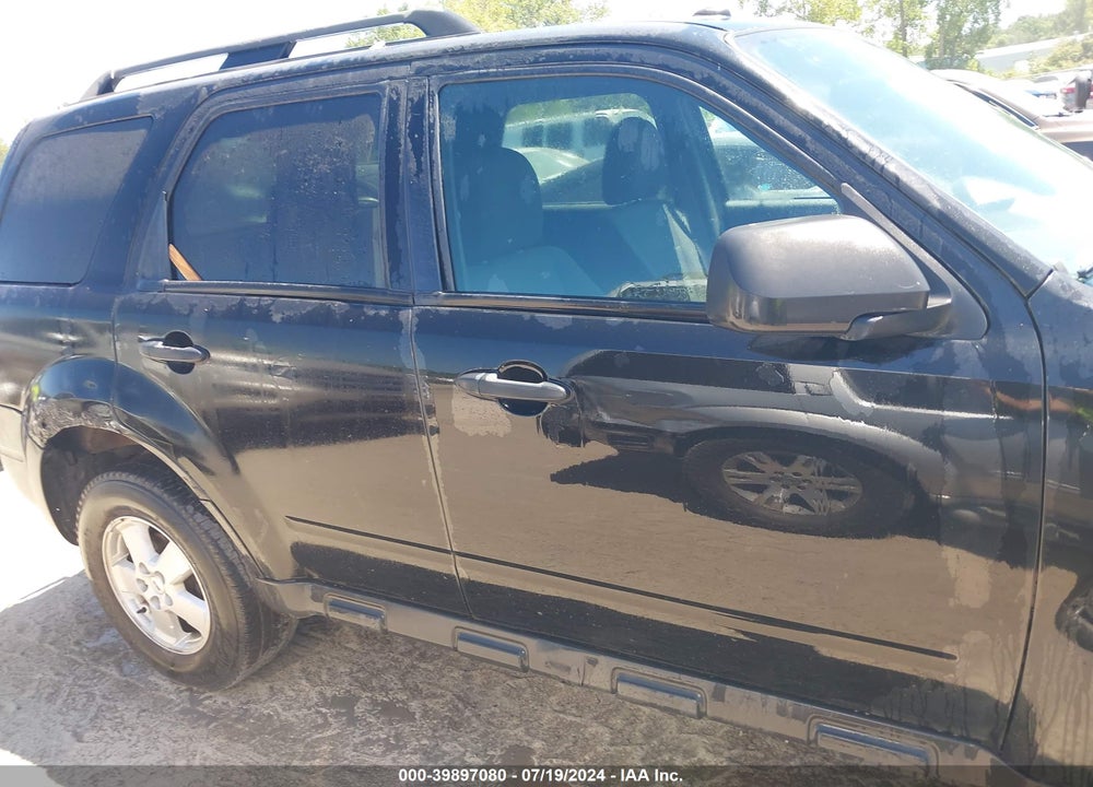 2011 FORD ESCAPE VIN: 1FMCU0D70BKB11742